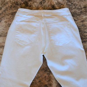 Ann Taylor LOFT Curvy Skinny White Jeans Size 26 Size 2